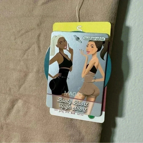 NWT Magic Bodyfashion Nordstrom Booty Boost Shaper Shorts S - Picture 5 of 8